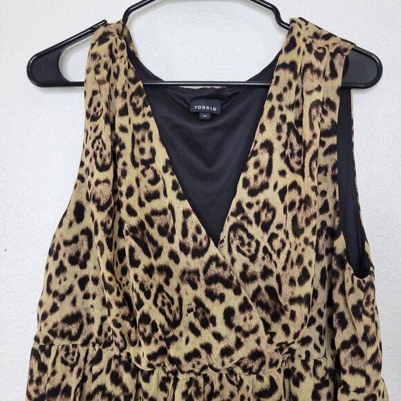Torrid Plus Size Leopard Print V Neck Asymmetrical Handkerchief Hem Dress Size 3 - Picture 9 of 11